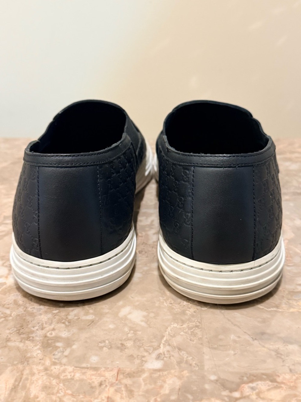 Gucci Black Textured Leather Slip-On Loafers - Picture 8 of 9